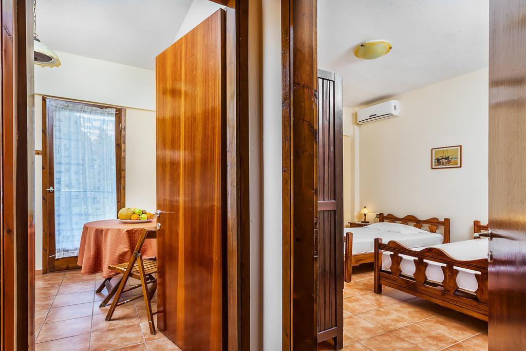 Xenios Loutra Village Karnagio Exterior photo